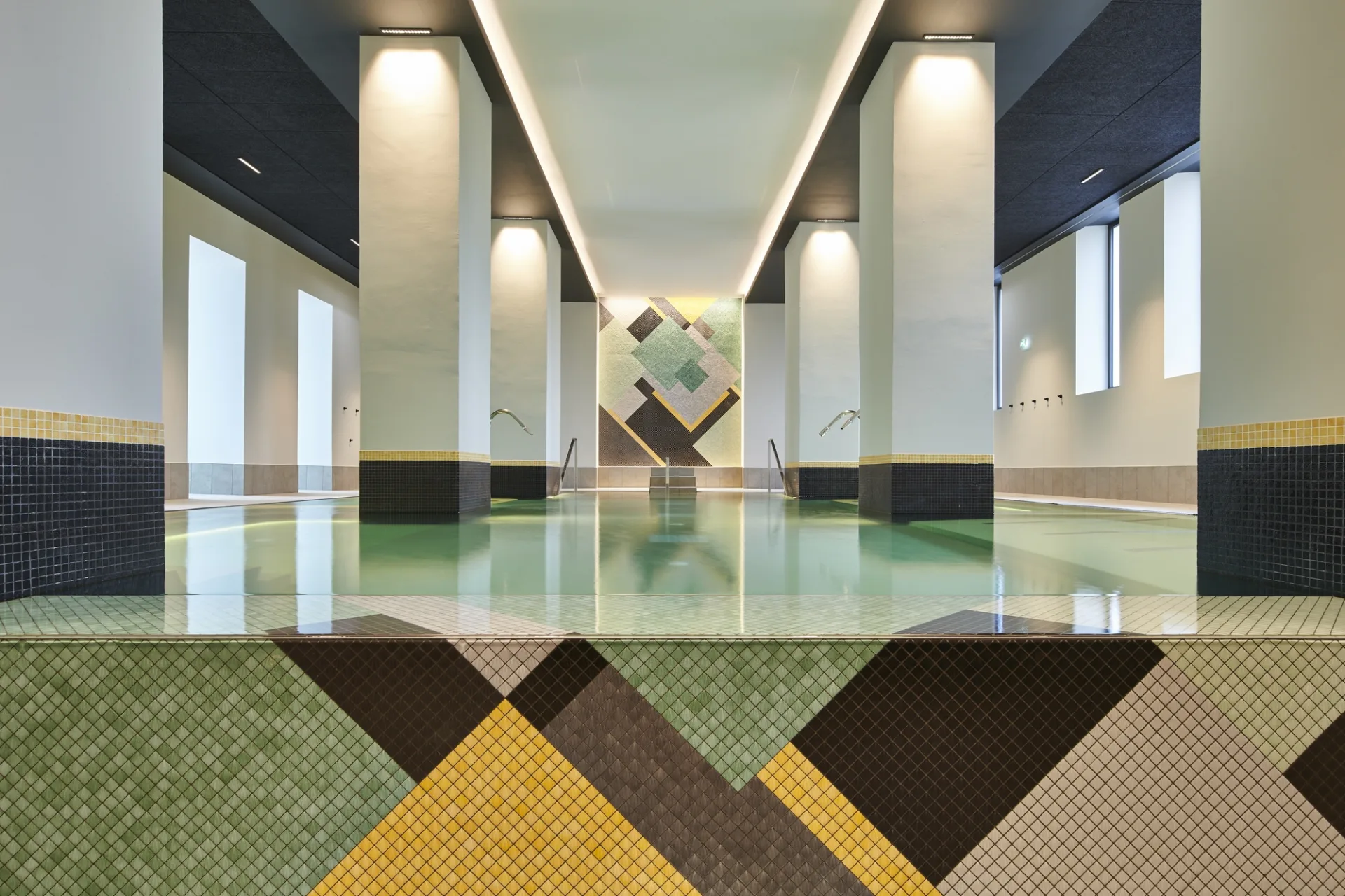 066-SPLENDID-DAX-C-JPEG-STUDIOS-PRINT-300-DPI-2