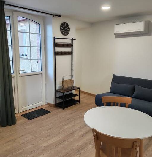 0f184649-f129-4ae7-9433-b4a1d94e8239