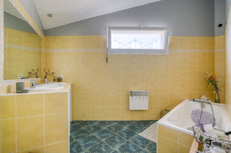 10-villa-dousbastes-messanges-bnb1-HLOAQU040V50GGYI-size2048