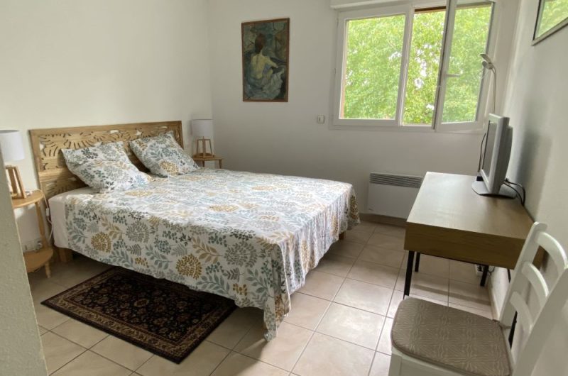 11 – Chambre lit en 160 (1)