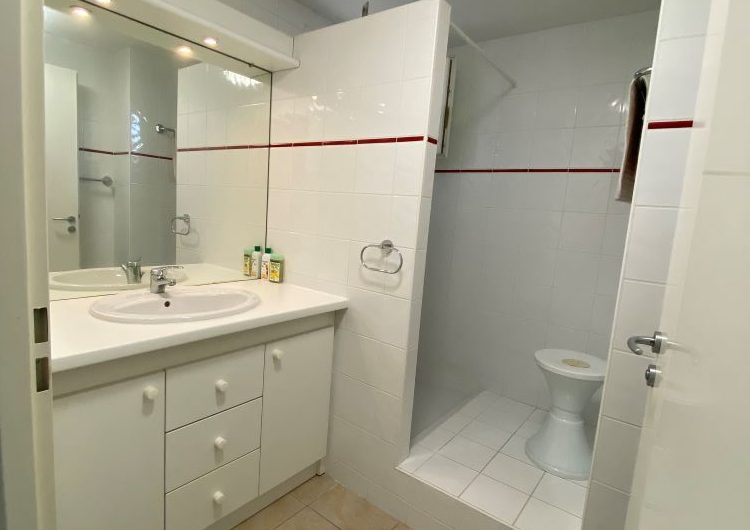 15 – Salle d’eau