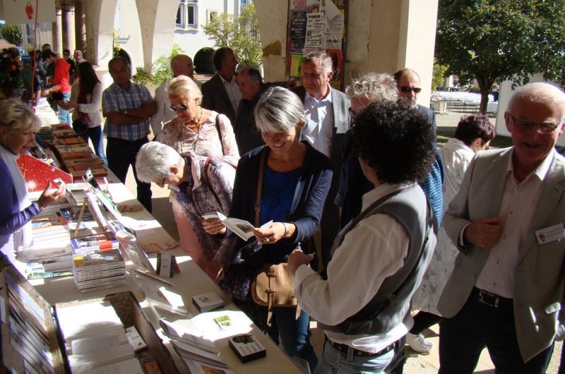 17-10-08-SALON LIVRE10
