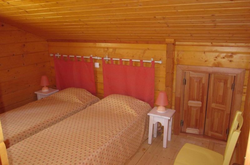 2023_baluhet (10) (Copier)