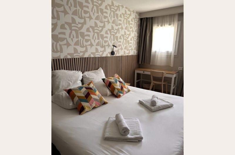 2025- hotel lodge chambres graphique m 2