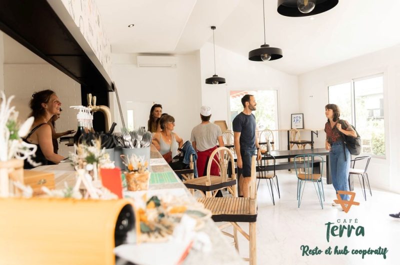 2025- restaurant cafe terra