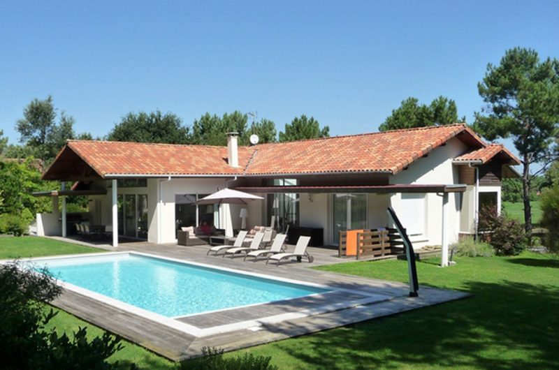 3-exte-urieurs-terrasse–piscine-Guide