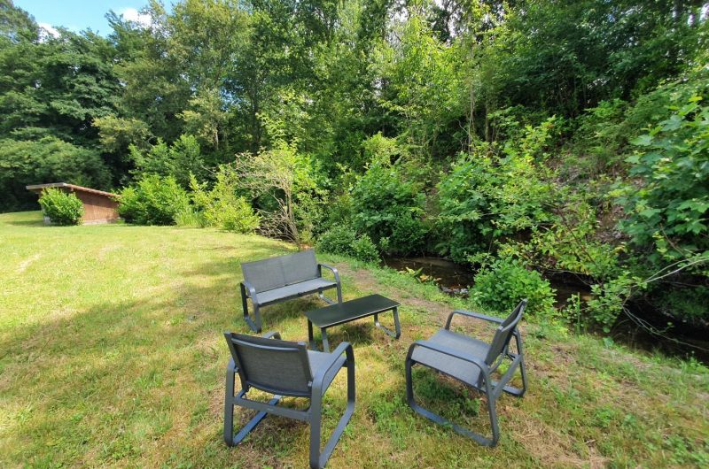 380811-19_10852_a4b2f2519305273b5ce4522c5caee46f