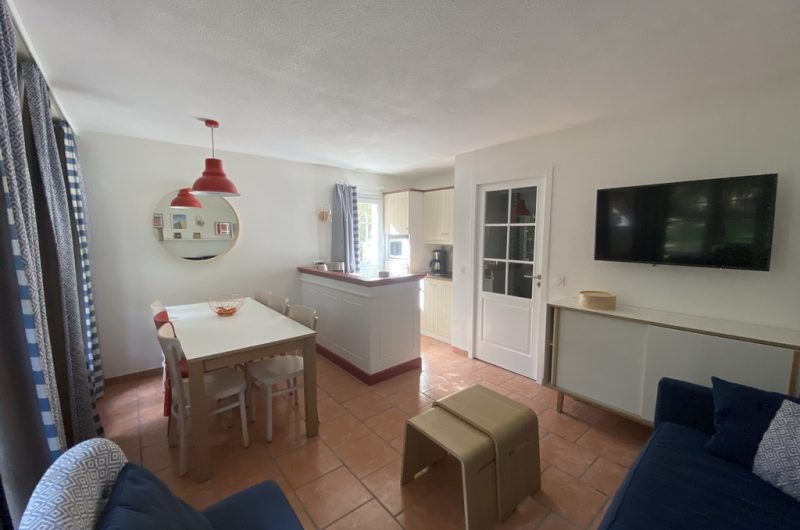 6 – Séjour et cuisine-op