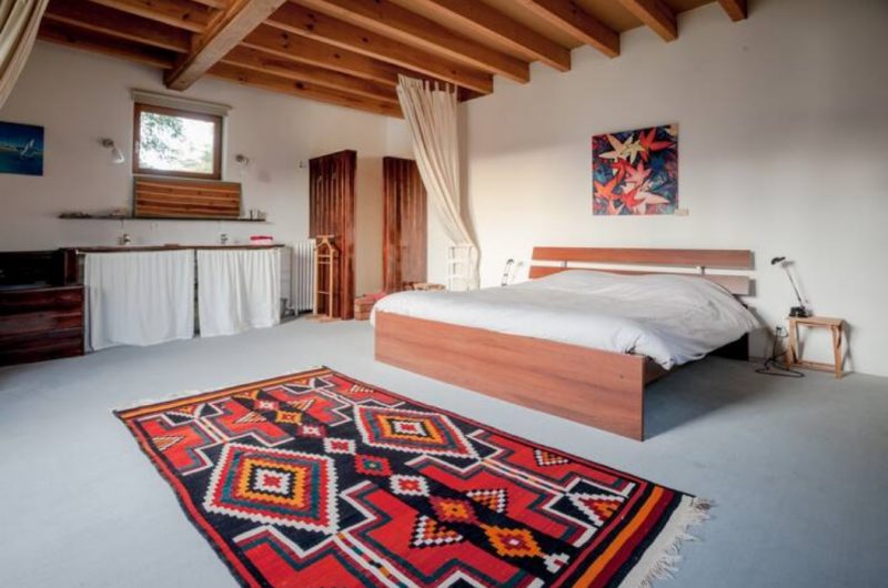 668413-master-bedroom