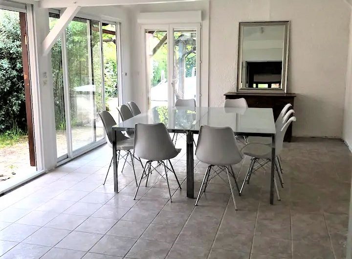 6fc463e1-28b6-4d3c-8ff4-49479c92d421