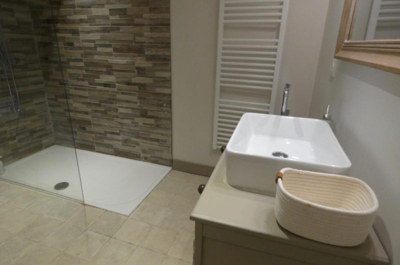 734261-thumbnail-image1