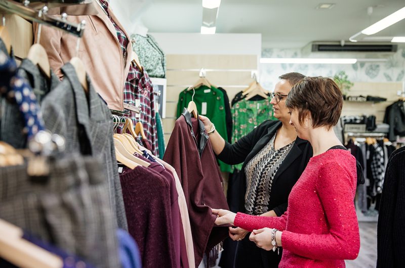 737967-graffitis-agence-les-conteurs-2