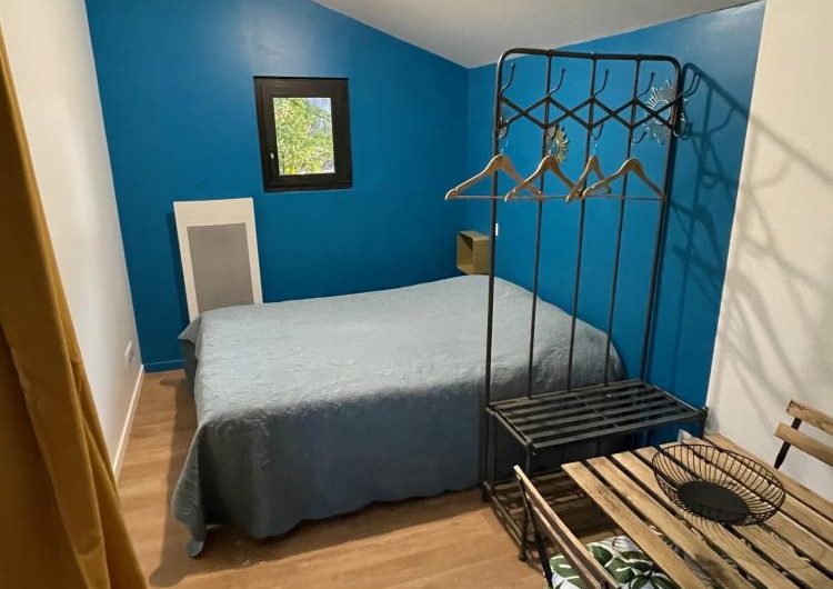 805261-copyrighter-2