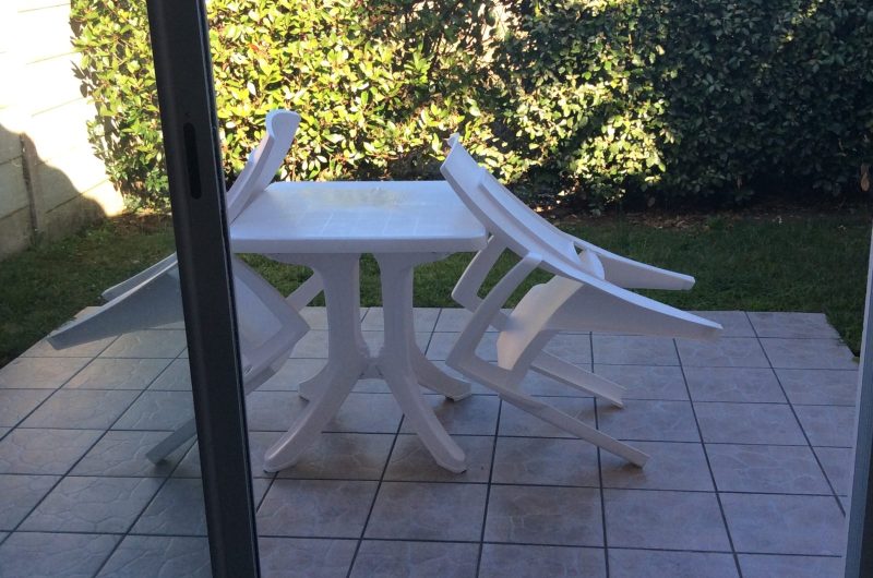 9B8700CA-FF55-4E0A-A67E-6696A60B0D15