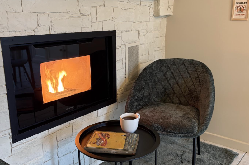 Au coin du feu Chambre Mimizan 2025 ©Blond