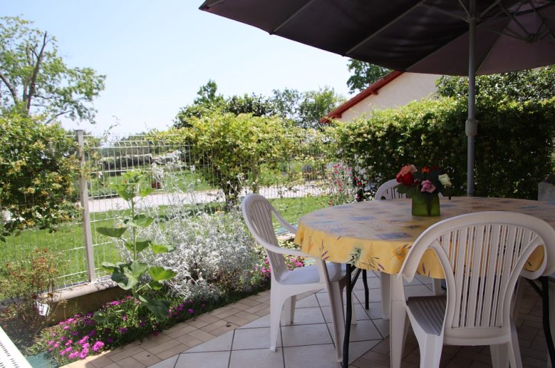 Barrouilhet gîte – terrasse terrain clos