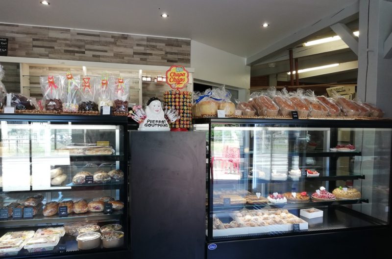Boulangerie Michau Moliets et Maa-vitrine@OTILandesAtlantiqueSud