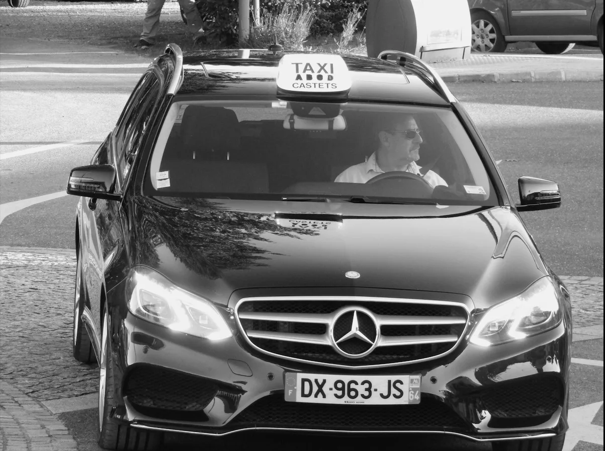 CASTETS-Taxi-Castets–1–2