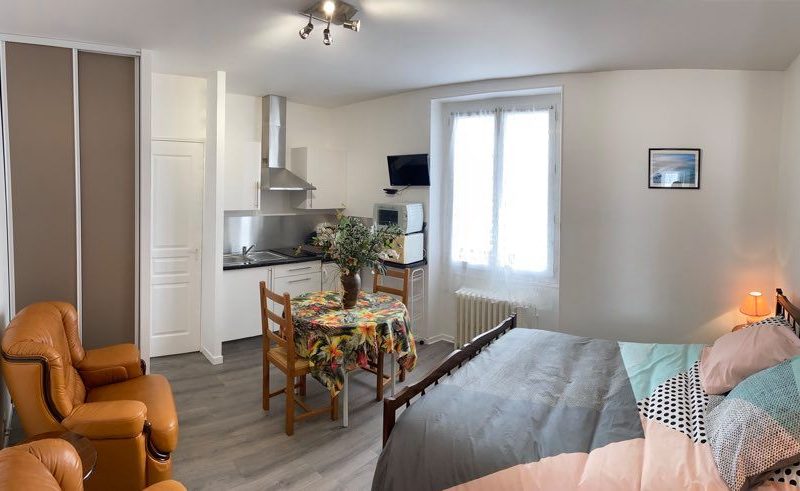 Chambre-Cuisine-pris-cote-entree-ST-6