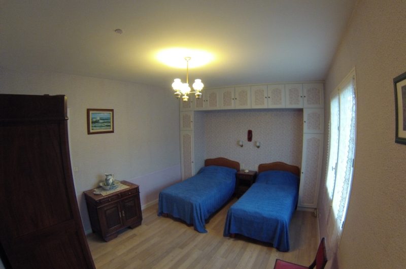 Domenger La Roseraie – chambre 2lits 2pers