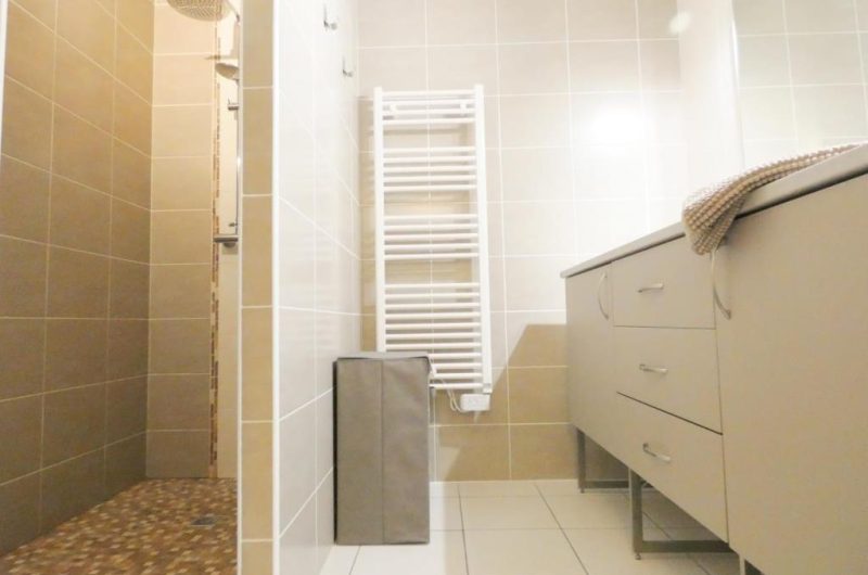 Dutouya – salle d’eau douche italienne