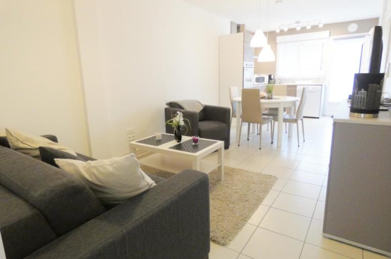 Dutouya – séjour entrée