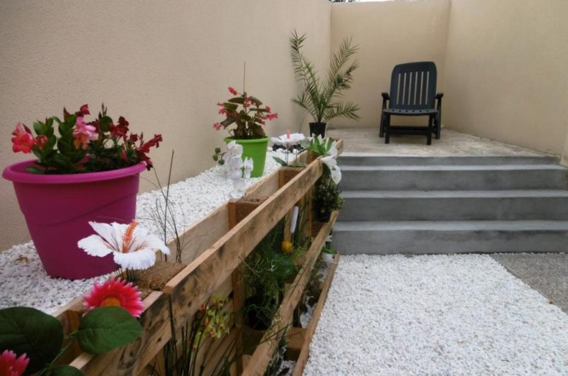 Dutouya – terrasse fleurie