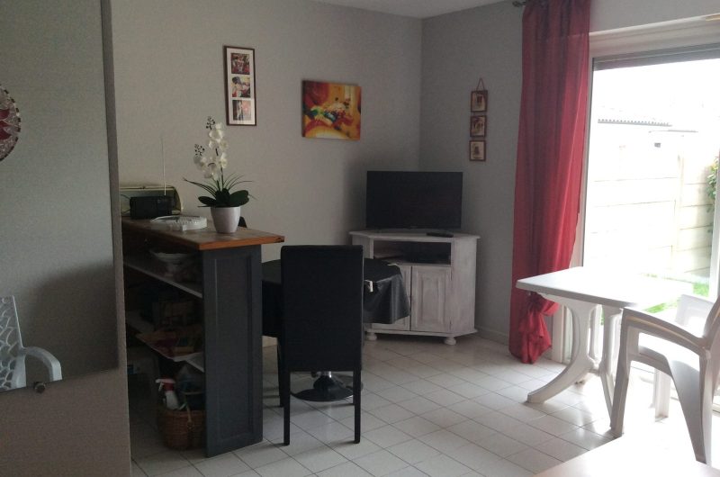 E269886C-D6C1-4FE0-99E7-84FFA6F42E29