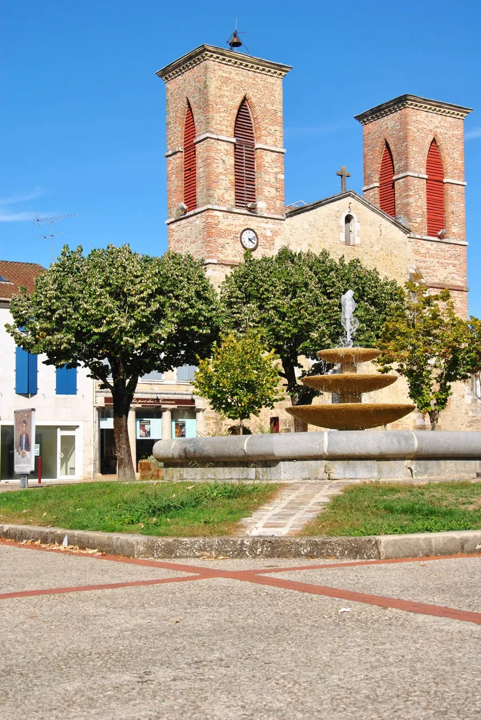 Eglise Saint-Pierre et Saint-Paul du Marsan