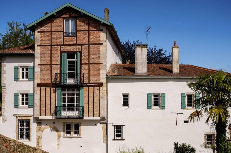 Façade Côte du Pic