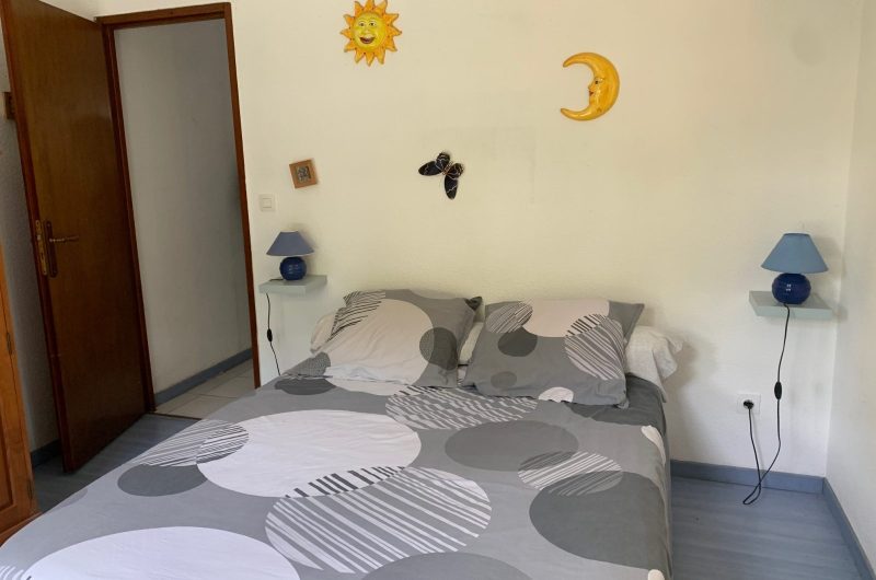 Fournadet chambre 2 – Chalet Barthelemy – Laurède 2025 ©OTC