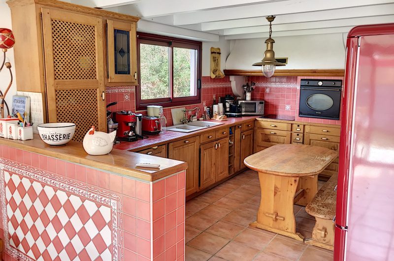 KERISIT-1614258156-1614259521-59539-c8dee3e