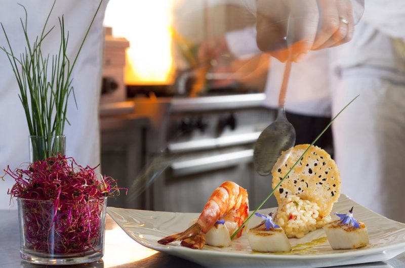 Le-Renaissance-resto-3-66bca0bbcc104ab0bc0b96ae82c09617