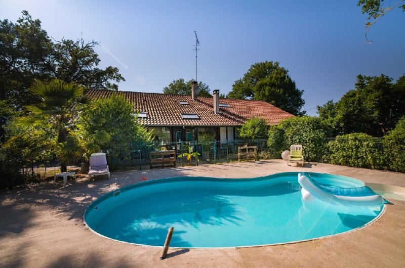 Le-temple-zen-piscine