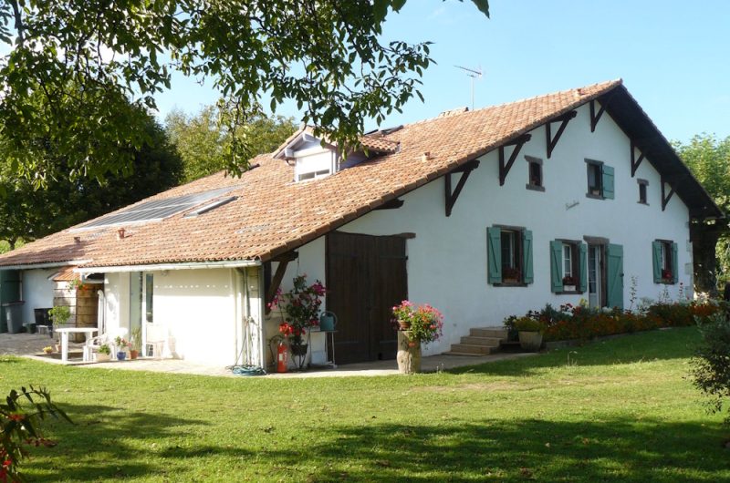 Maison façade et côté appt