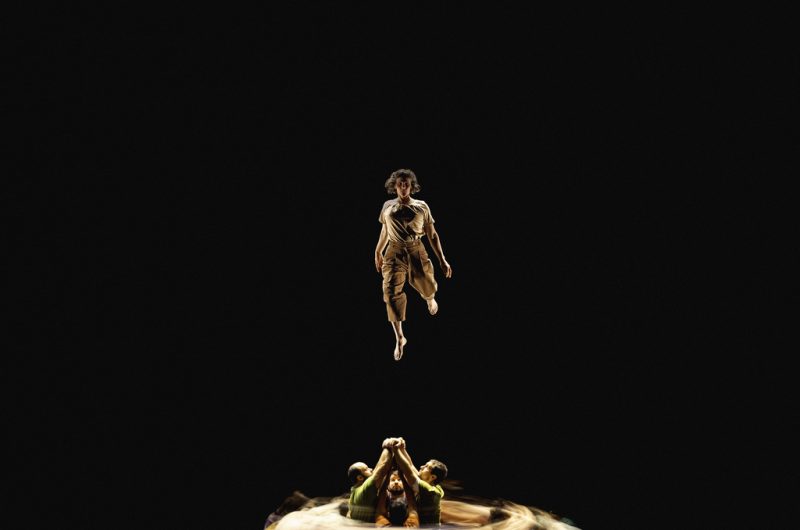 Page-5-XY-Melissa-Waucquier-Tourbillon