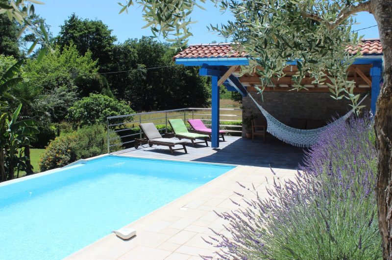 PiscineSargaillon01_Pouillon-Sargaillon