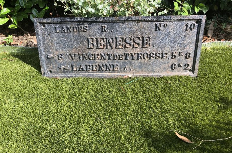 Plaque  ancienne de cocher ( signalisation)IMG_1641