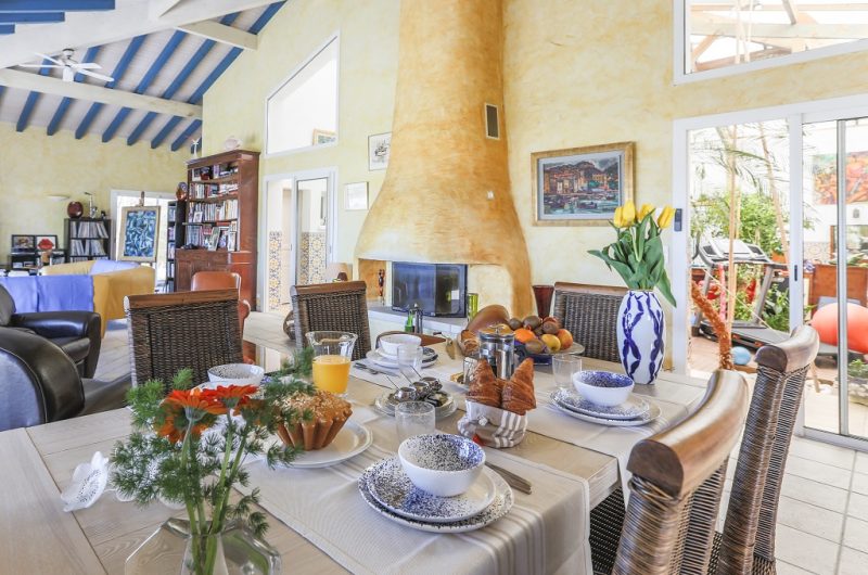 Salle-a-manger-Riad-Landais-Benesse-Maremne-Landes-Atlantique-Sud-2