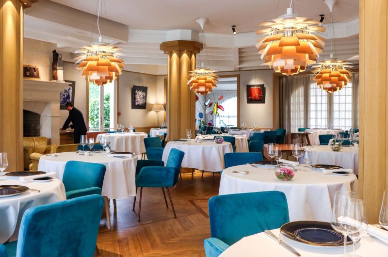 Salle-de-Restaurant.-Photo-Elodie-Le-Neveu