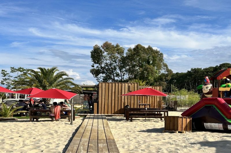 Snack au Bord de l’O parasols