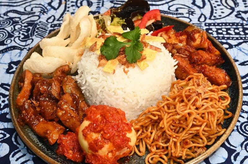 TS2024- WarungIndo06