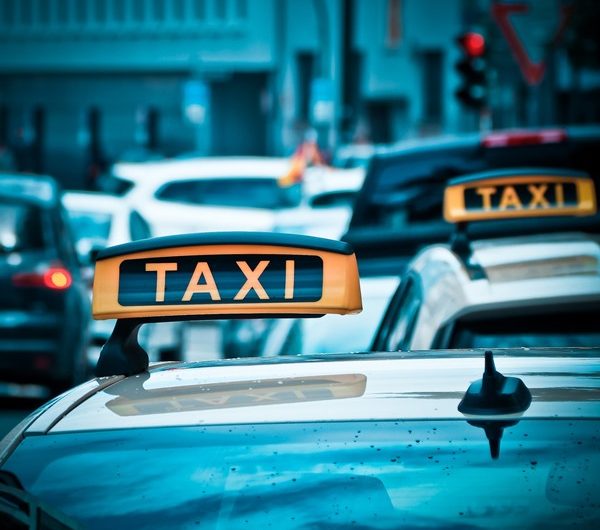 Taxi