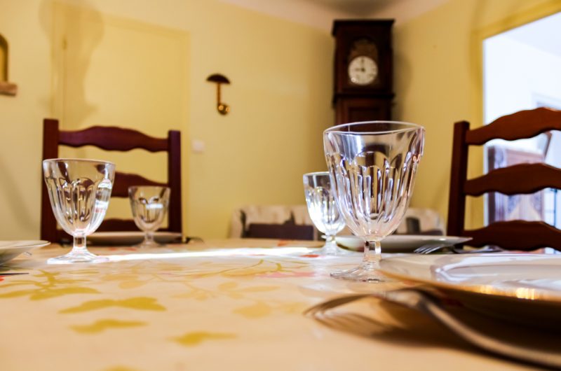 Vielle – détail vaisselle ©raduxpics