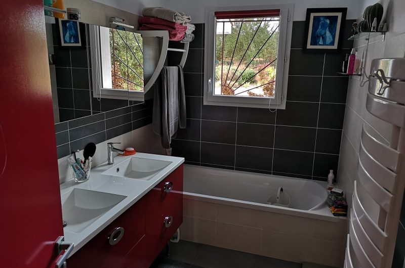 a SALLE DE BAIN (002)