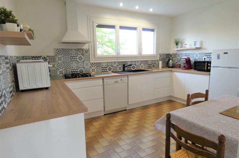 cuisine-gite-escapade-lacustre-aureilhan