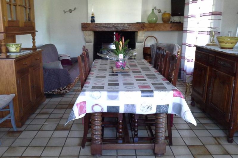 d5f8e2fb-888d-423f-8470-b14e633ba946