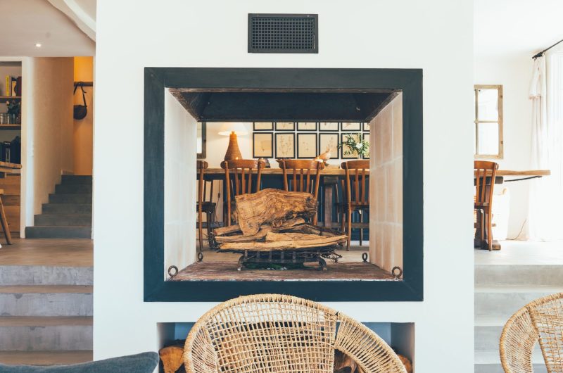 landes-pays-basque-hastingues-sudouest-location-maison-de-vacances-gite-salon-cheminee