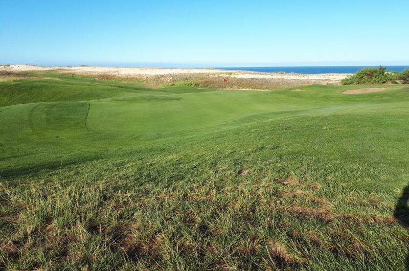 le-golf-le-long-de-l-ocean-op