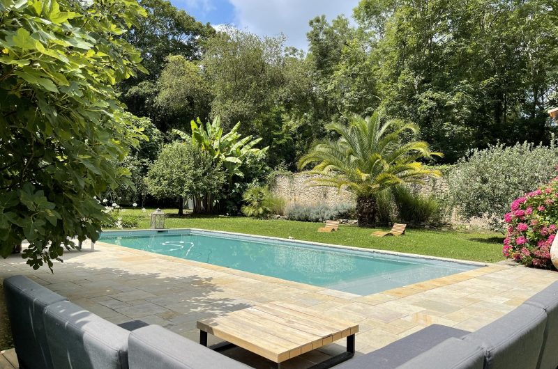 piscine-gite-écuries-du-chateau-biaudos2